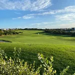 Hébergement de vacances Del Rey - Spacious And Bright Townhouse With Golf View Amoreira (Leiria)