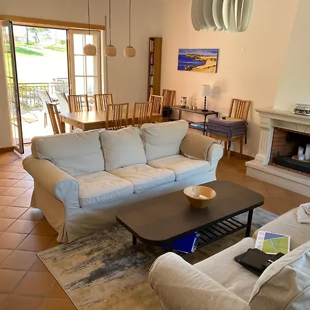 Hébergement de vacances Del Rey - Spacious And Bright Townhouse With Golf View