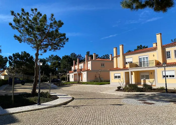 Feriehus Del Rey - Spacious And Bright Townhouse With Golf View Amoreira (Leiria)